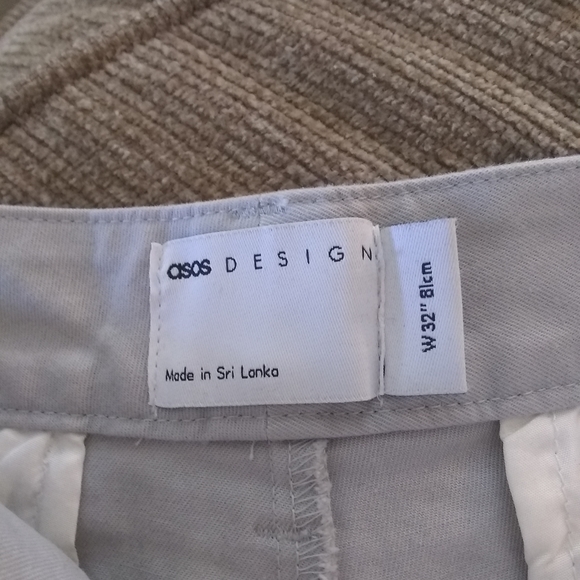 ASOS Khaki Shorts - Picture 5 of 5